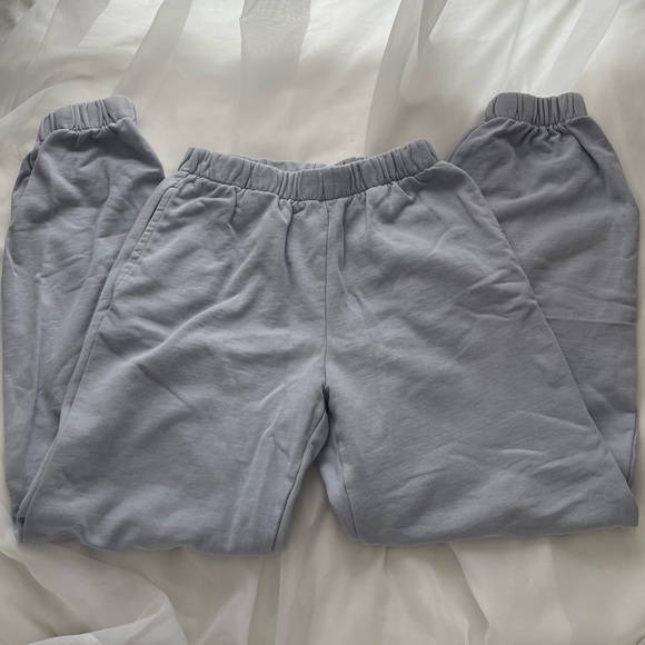 brandy melville classic light blue sweatpants - Picture 1 of 2